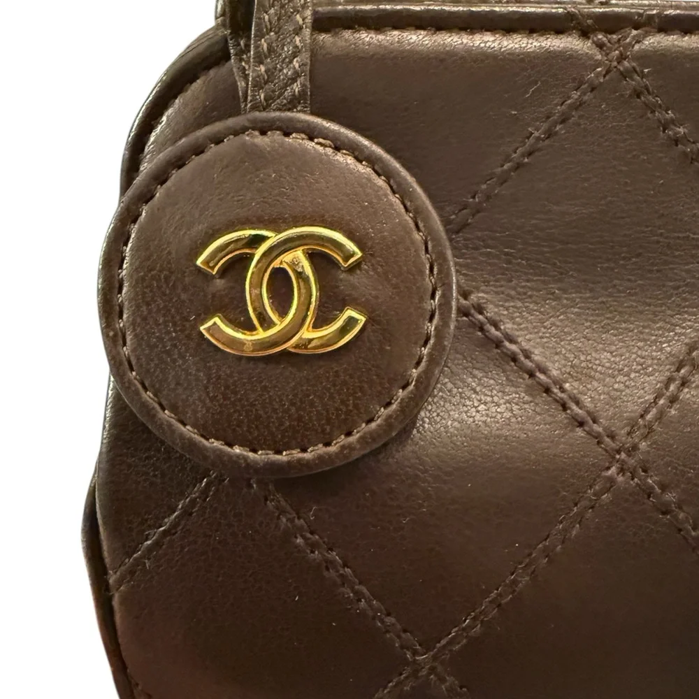 100% Authenric Chanel purse clutch in soft lambskin leather perfect condition - Picture 2 of 10